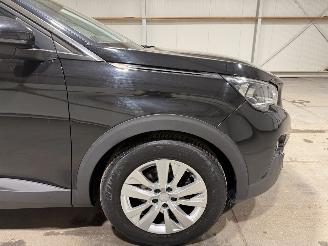 Peugeot 3008 1.2PT 96kW Blue Lease Executive picture 16