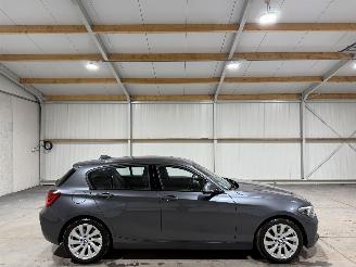 uszkodzony samochody osobowe BMW 1-serie 120i 135kW Automaat High Executive 2019/2