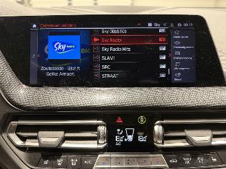 BMW 1-serie 118i 100kW Automaat High Executive picture 26