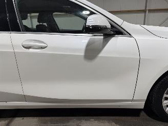 BMW 1-serie 118i 100kW Automaat High Executive picture 16