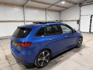 Mercedes B-klasse 180 100kW Automaat Luxury Line Pano picture 5