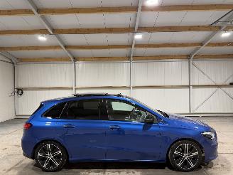skadebil auto Mercedes B-klasse 180 100kW Automaat Luxury Line Pano 2024/1