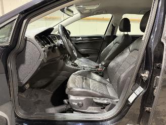 Volkswagen Golf 1.4TSI 103kW Automaat ACT Highline picture 13