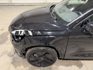 Volvo EC40 82kWh 325kW Twin Motor Performance Ultra Black Edition picture 17