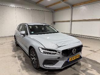 Volvo V-60 2.0B4 145kW Automaat Essential Edition picture 3