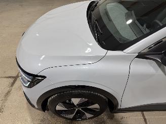 Renault Mégane E-Tech 60kWh Comfort Range 160kW Techno picture 17