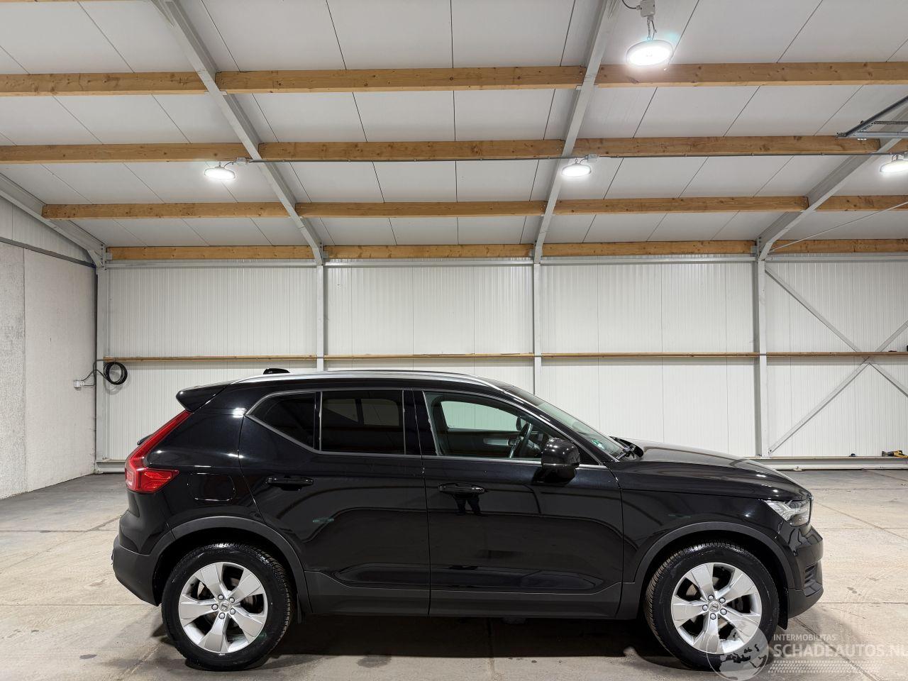 Volvo XC40 1.5T3 120kW Automaat Momentum Pro