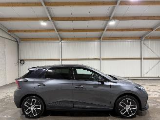 Schadeauto MG MG4 77kWh Extended Range 180kW Trophy 2023/12