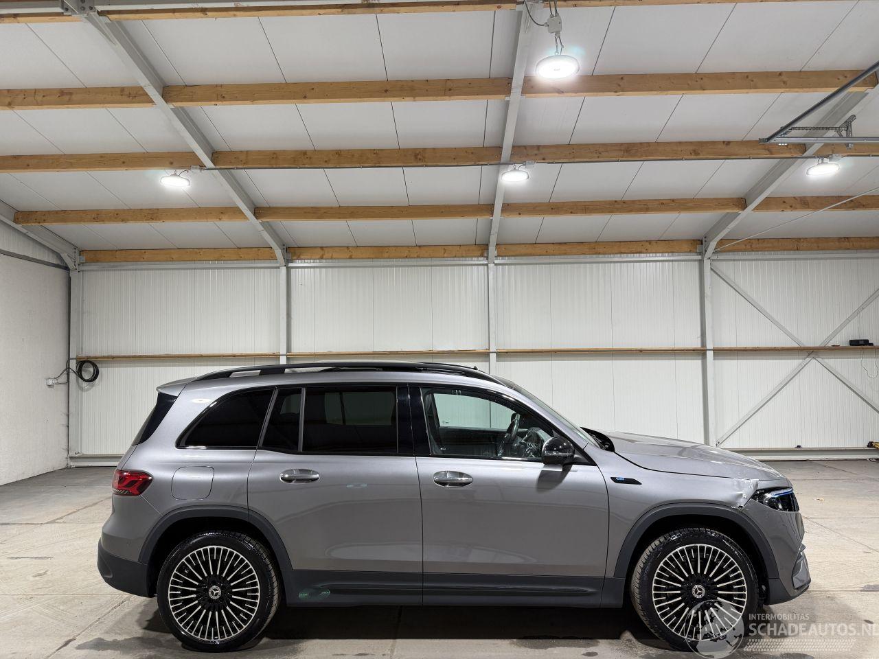 Mercedes EQB 67kWh 250kW AMG Line Pano 7Persoons