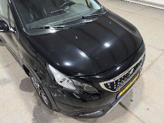 Peugeot 2008 1.2PT 96kW Clima Allure picture 19