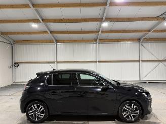 Unfallwagen Peugeot 208 1.2PT 74kW Allure Pack 2021/5