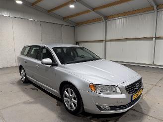 Volvo V-70 1.6D2 84kW Automaat Kinetic picture 2