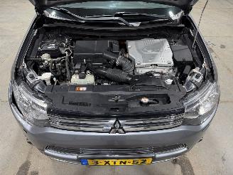 Mitsubishi Outlander 2.0PHEV 89kW Automaat Executive Edition picture 24