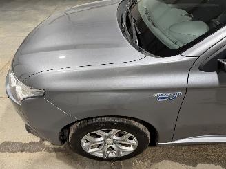Mitsubishi Outlander 2.0PHEV 89kW Automaat Executive Edition picture 15