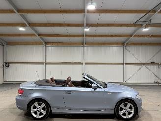 damaged passenger cars BMW 1-serie Cabrio 118i 105kW Automaat Executive 2011/4