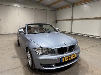 BMW 1-serie Cabrio 118i 105kW Automaat Executive picture 3