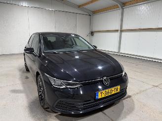 Volkswagen Golf 1.5TSI 96kW Life Business picture 3