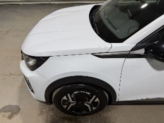 Peugeot 2008 1.2Hybrid 100kW Automaat Navi Camera Allure picture 17