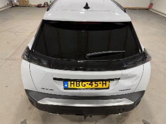 Peugeot 2008 1.2Hybrid 100kW Automaat Navi Camera Allure picture 37
