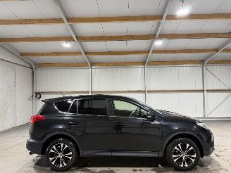 Vaurioauto  passenger cars Toyota Rav-4 2.0 112kW Automaat 4WD Style 2015/6
