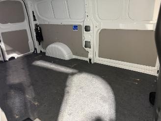 Volkswagen Transporter 2.0TDI 110kW L2H1 30Life Camera picture 35