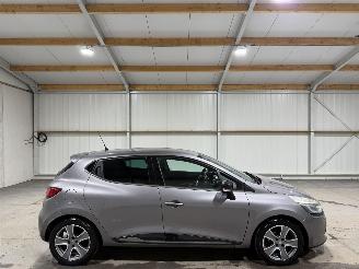 Unfallwagen Renault Clio 1.5dCi 66kW Airco Eco Night&Day 2015/12