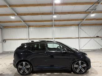 Damaged car BMW i3 42kWh 135kW Clima Navi S Pano 2019/1
