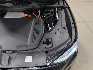 Audi E-tron 55 95kWh 300kW Quattro Advanced Edition Plus picture 26