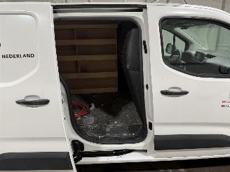 Toyota Proace CITY-E 50kWh 100kW Airco Dakdrager Electric Cool picture 28