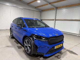 Skoda Enyaq 60kWh 132kW Sportline picture 3