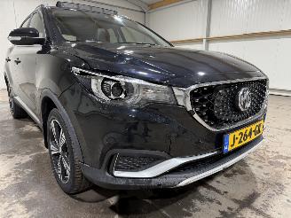 MG ZS 45kWh 105kW Pano Leder Luxury picture 22