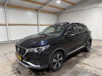 MG ZS 45kWh 105kW Pano Leder Luxury picture 9