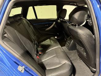 BMW 3-serie 320i 135kW Automaat High Executive picture 22