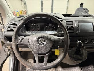 Volkswagen Transporter 2.0TDI 110kW L2H1 Comfortline picture 16