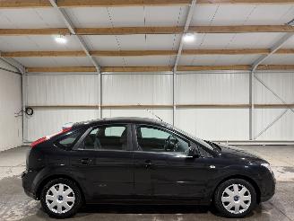 Coche accidentado Ford Focus 1.4-16V 59kW Airco Trend 2007/8