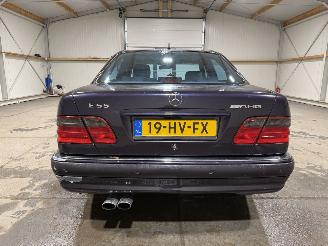 Mercedes E-klasse 5.5V8 260kW 55AMG picture 32
