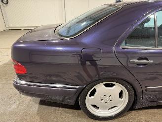Mercedes E-klasse 5.5V8 260kW 55AMG picture 30