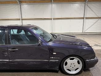 Mercedes E-klasse 5.5V8 260kW 55AMG picture 14