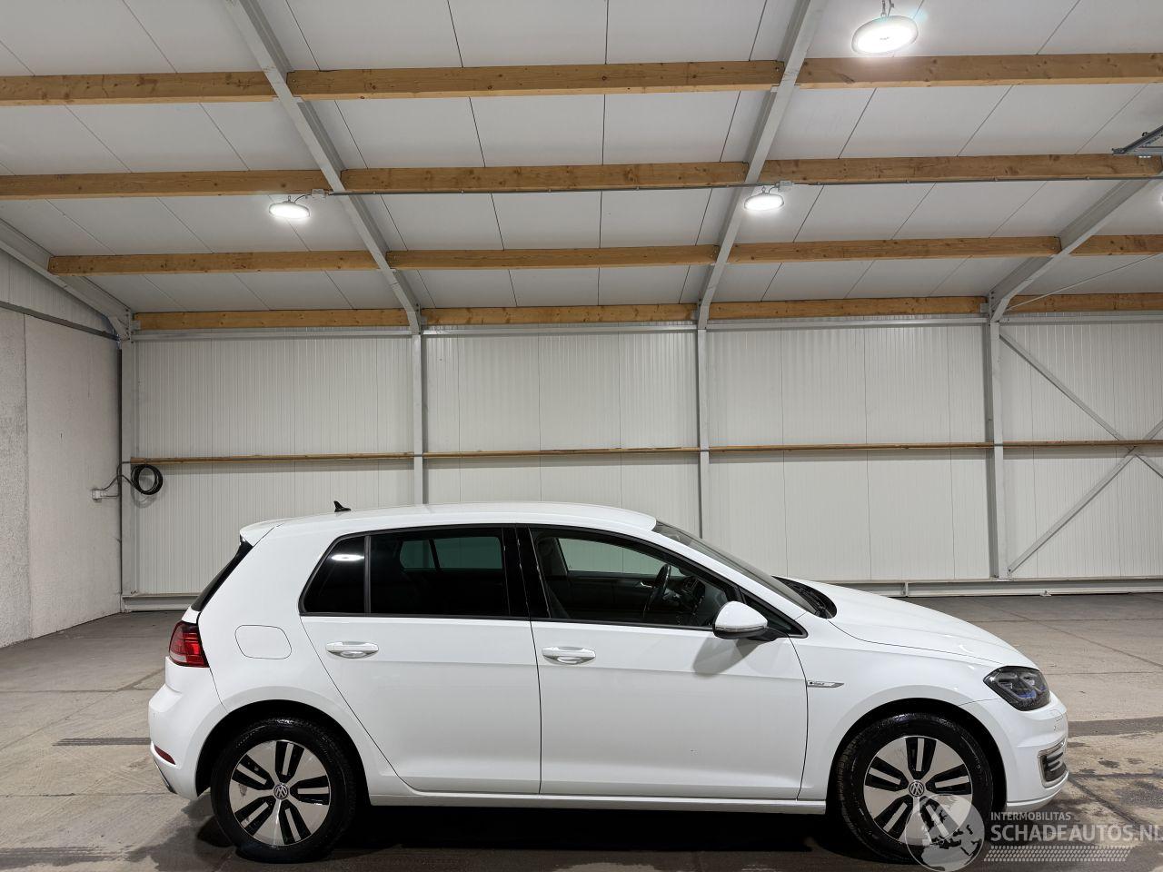 Volkswagen e-Golf 36kWh 100kW Automaat Clima Camera