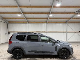 uszkodzony samochody osobowe Dacia Jogger 1.0TCe 74kW ECO-G Extreme 5P dualfuel 2023/5