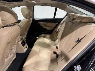 BMW 3-serie 320i 135kW Automaat Schuifkantel Luxury Edition picture 20