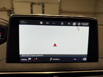 Peugeot 5008 1.2 7-Persoons Blue Lease Premium Avantage picture 38