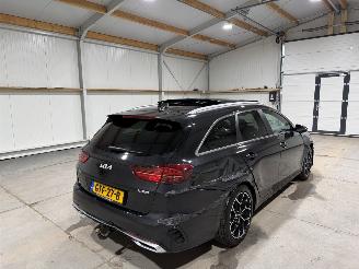 Kia Ceed 1.5 T-GDi 103kW GT-PlusLine  Panoramadak picture 6
