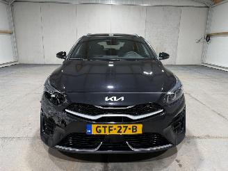 Kia Ceed 1.5 T-GDi 103kW GT-PlusLine  Panoramadak picture 16