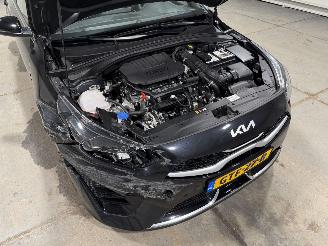 Kia Ceed 1.5 T-GDi 103kW GT-PlusLine  Panoramadak picture 23