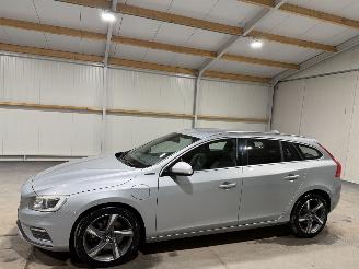 Volvo V-60 2.4D6 158kW AWD Plug-in Hybrid R-Design picture 9