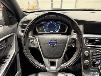 Volvo V-60 2.4D6 158kW AWD Plug-in Hybrid R-Design picture 14