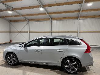 Volvo V-60 2.4D6 158kW AWD Plug-in Hybrid R-Design picture 11