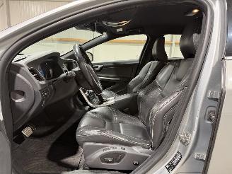 Volvo V-60 2.4D6 158kW AWD Plug-in Hybrid R-Design picture 13