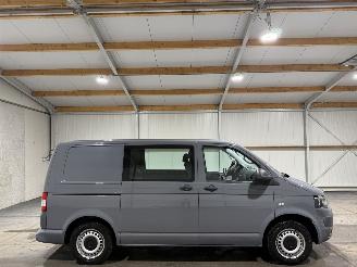 Vaurioauto  commercial vehicles Volkswagen Transporter ROLSTOELBUS 2.0TDI 103kW Automaat 2013/10